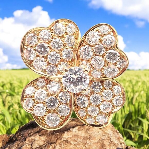 Authentic! Van Cleef & Arpels Cosmos 18k Yellow Gold Diamond Medium Model Ring - Picture 2 of 13